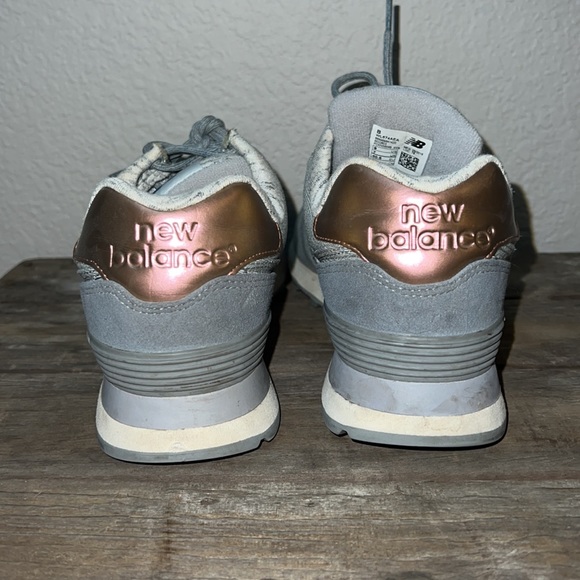 New Balance Womens 574 Gray and Rose Gold US W size 9 - Picture 3 of 8